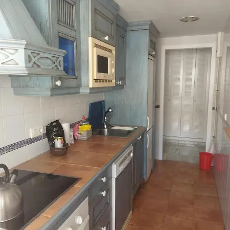 Piso Tres Dormitorios, Dos Banos, Garaje, Casco Urbano Marbellac